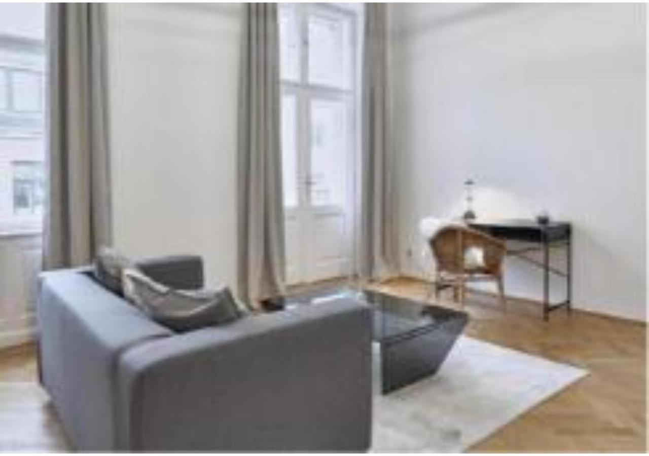 Luxurious, 2 Min To Casino And Roemertherme Appartement Baden Buitenkant foto