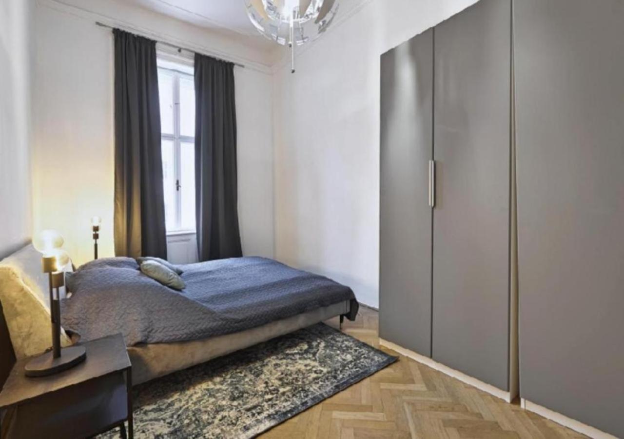Luxurious, 2 Min To Casino And Roemertherme Appartement Baden Buitenkant foto