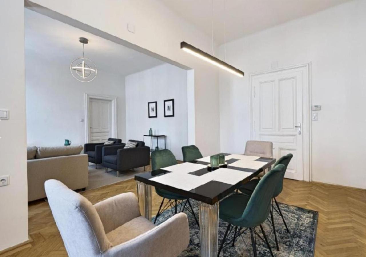 Luxurious, 2 Min To Casino And Roemertherme Appartement Baden Buitenkant foto