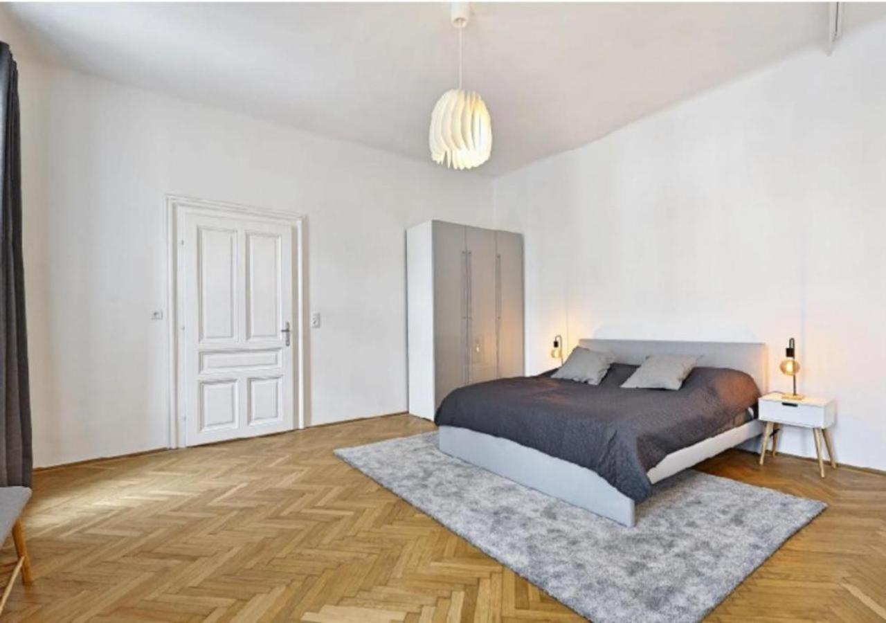 Luxurious, 2 Min To Casino And Roemertherme Appartement Baden Buitenkant foto