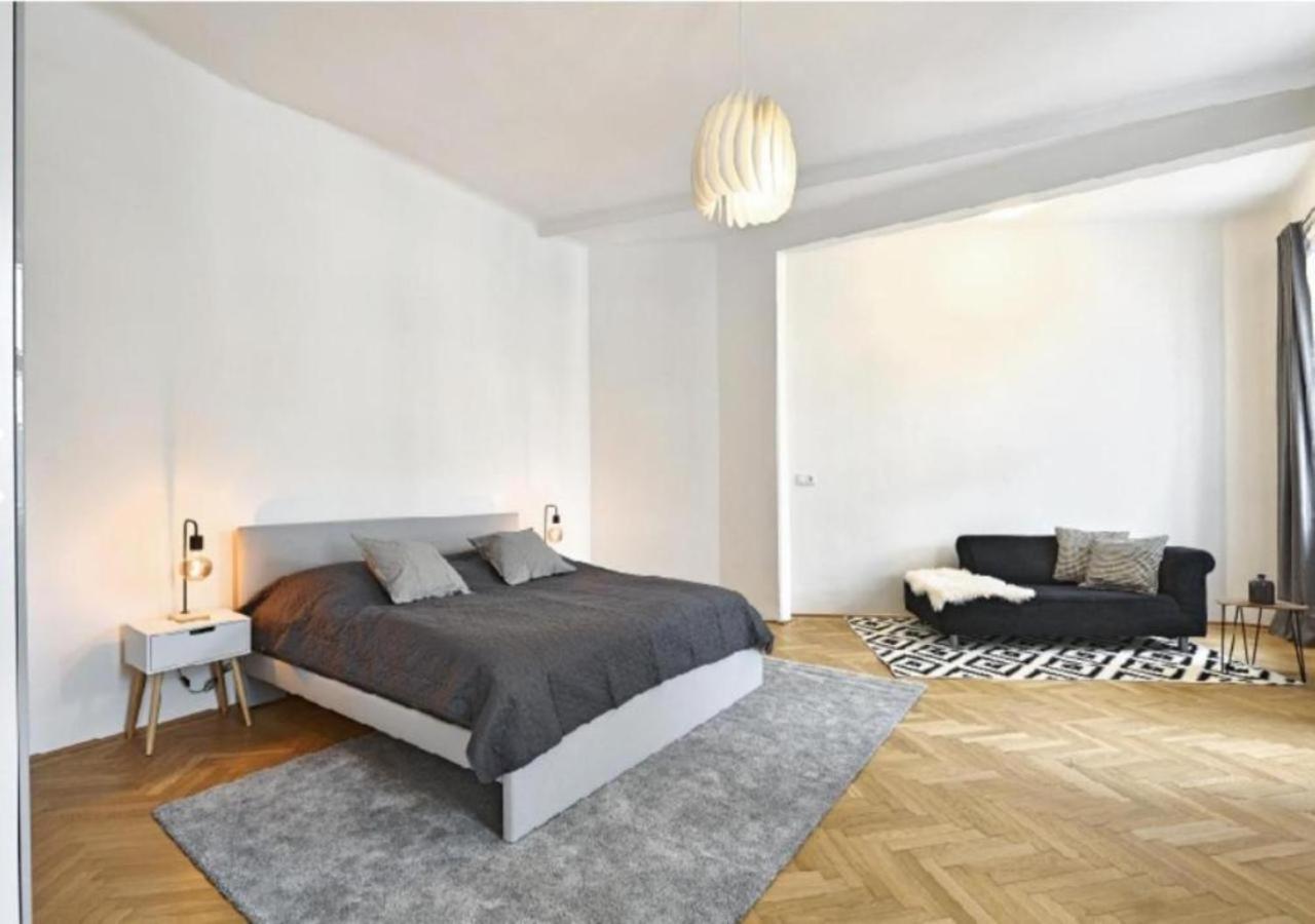 Luxurious, 2 Min To Casino And Roemertherme Appartement Baden Buitenkant foto