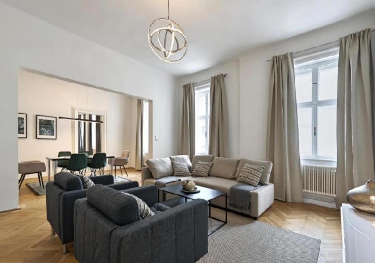 Luxurious, 2 Min To Casino And Roemertherme Appartement Baden Buitenkant foto